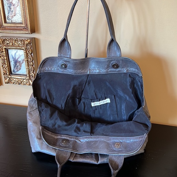 Velvet by Graham & Spencer buttery soft grey leather tote/handbag. - Picture 2 of 5